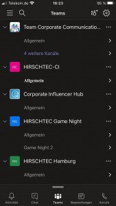 Der Screenshot zeigt die Teams-Übersicht in der Microsoft Teams App im dunklen Design.